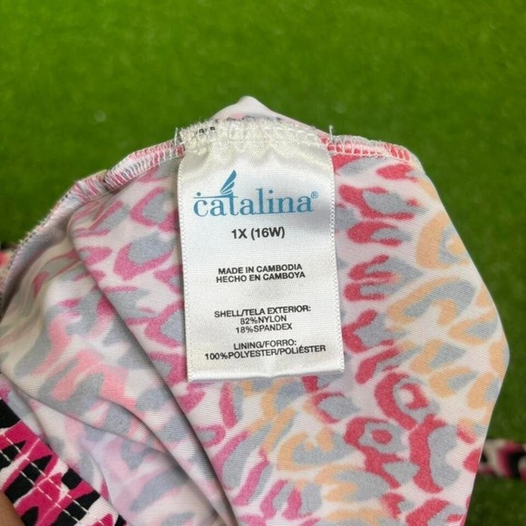 Catalina Womens 1X Swimsuit Halter Top One Piece Leopard Cheetah Print Y2K - Picture 2 of 6